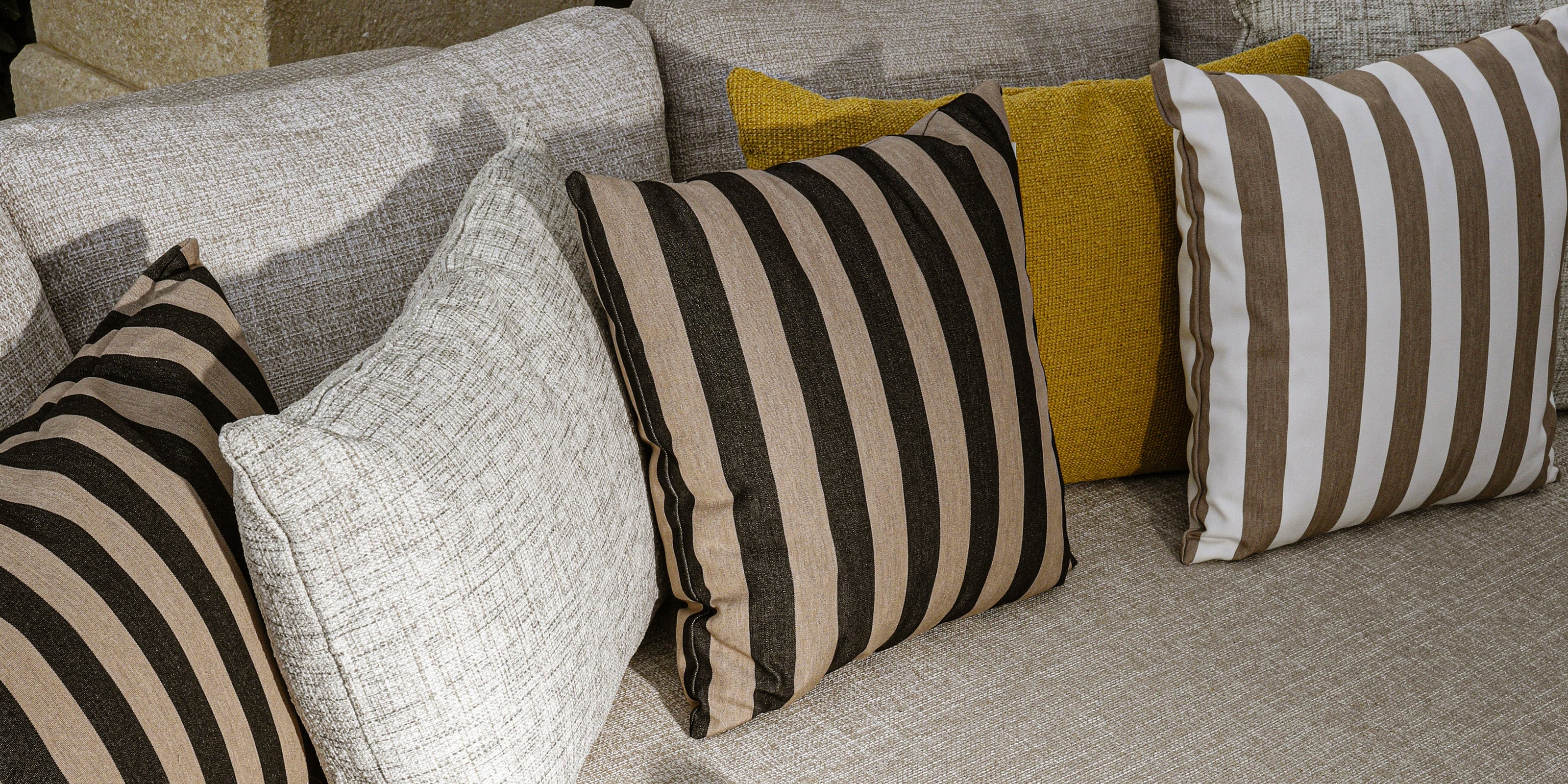 Coussins extérieurs tissés