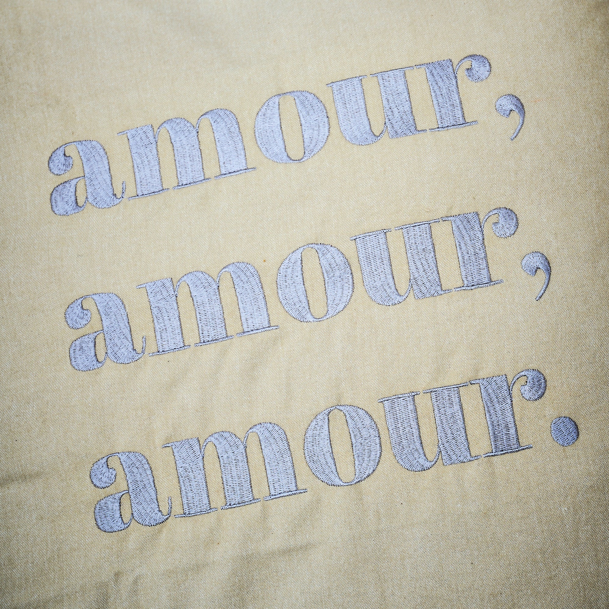 Coussin brodé Benana