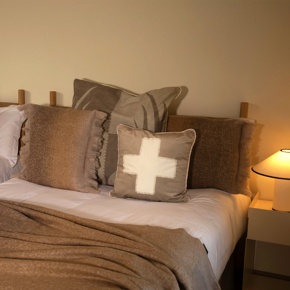 Cloud velvet cushion