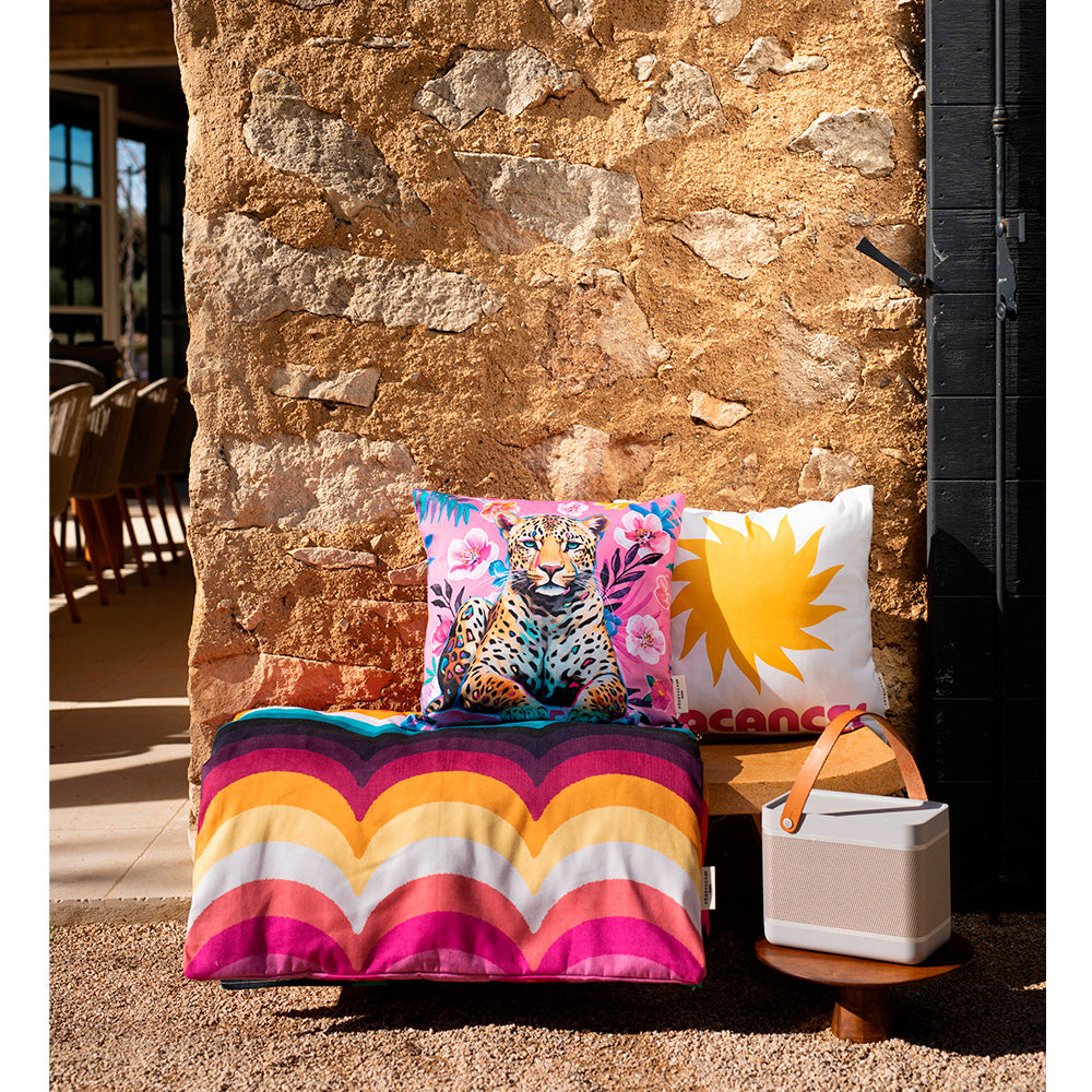 Amioso outdoor cushion