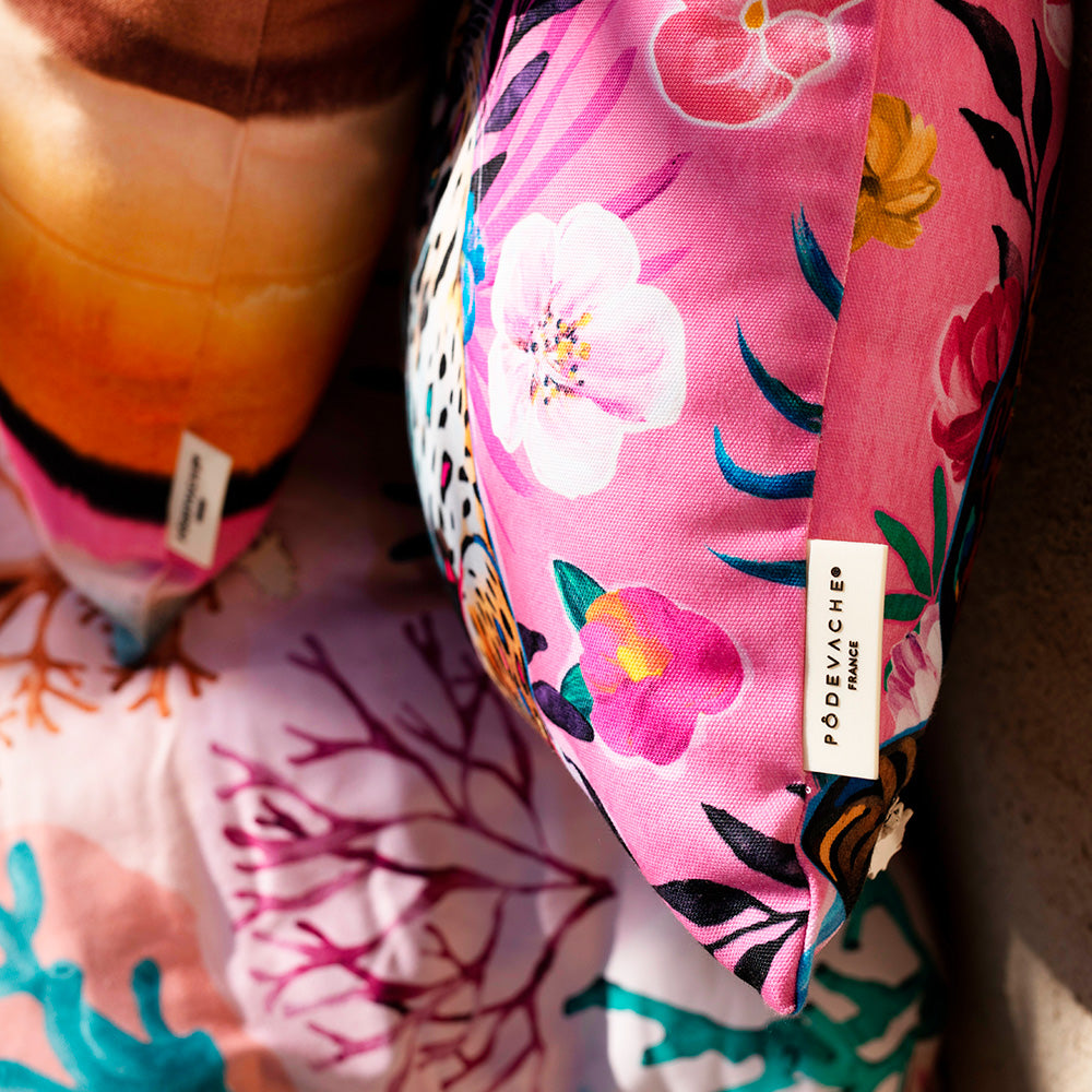 Amioso outdoor cushion