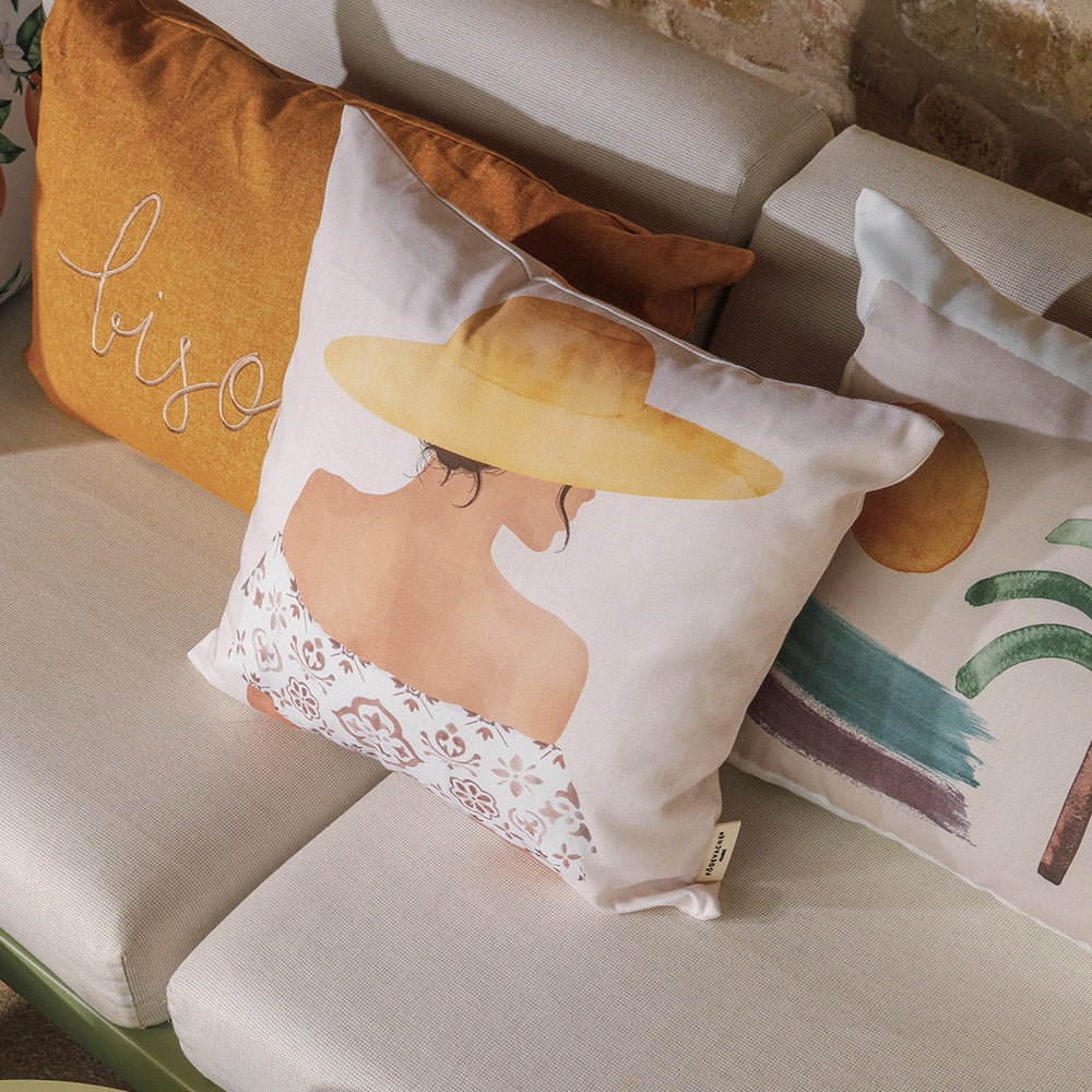Zubia outdoor cushion