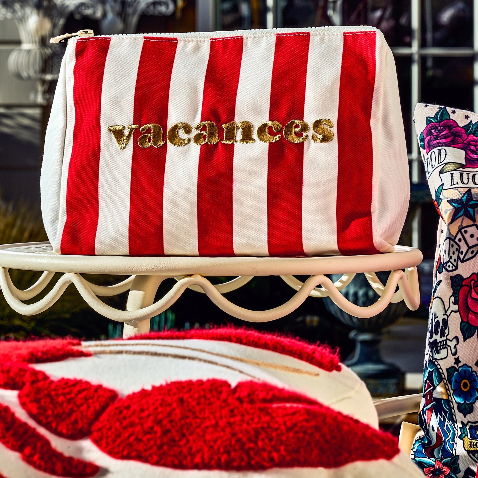 Pochette brodée Vacances