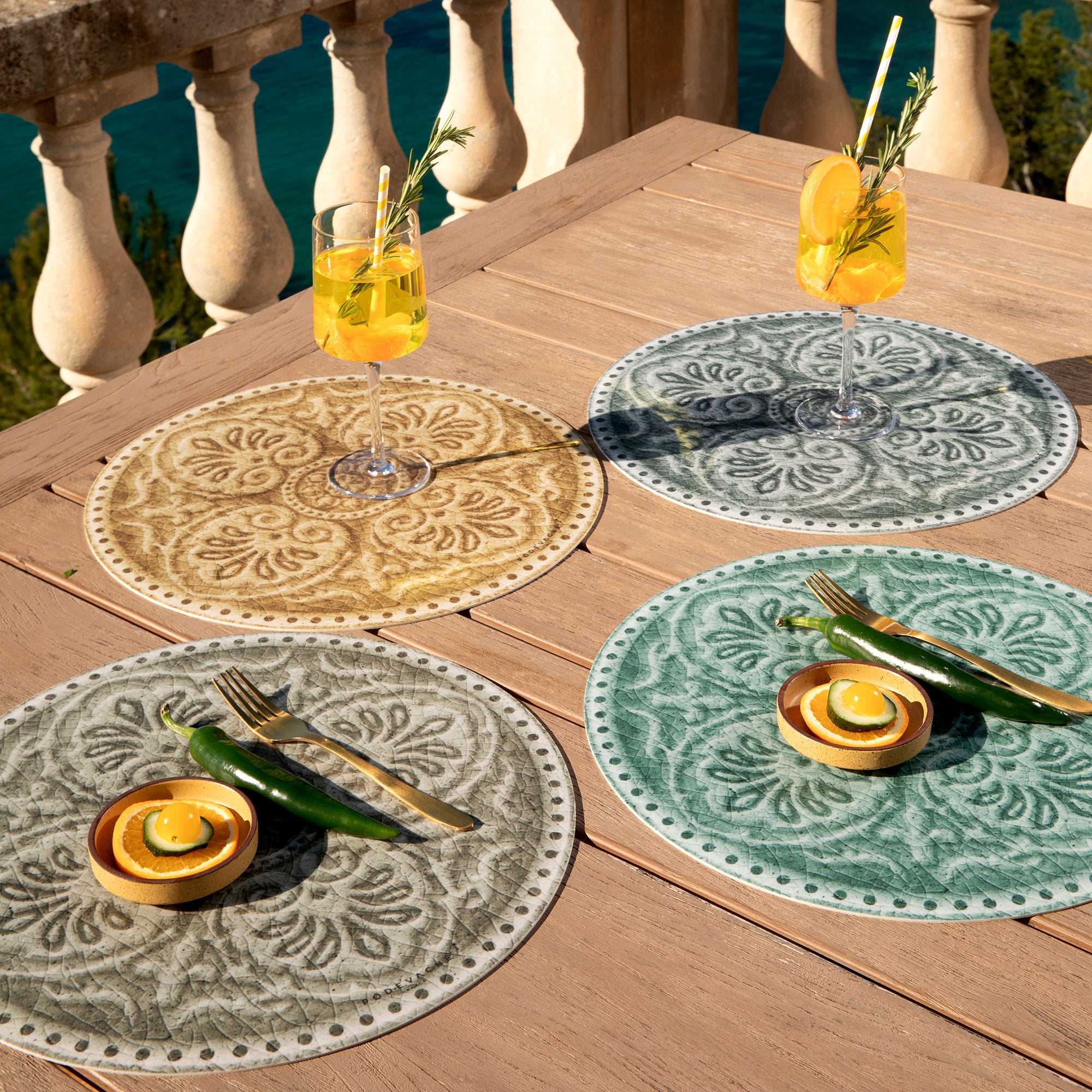 Ambory vinyl placemat