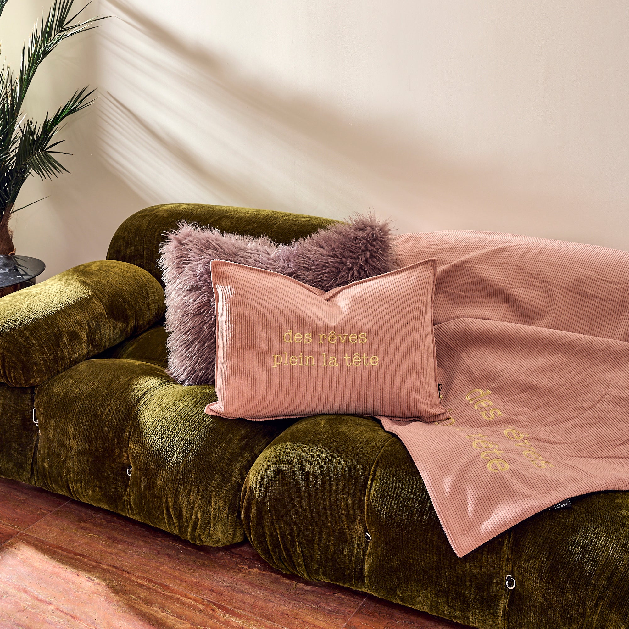 Coussin en fausse fourrure Sienne