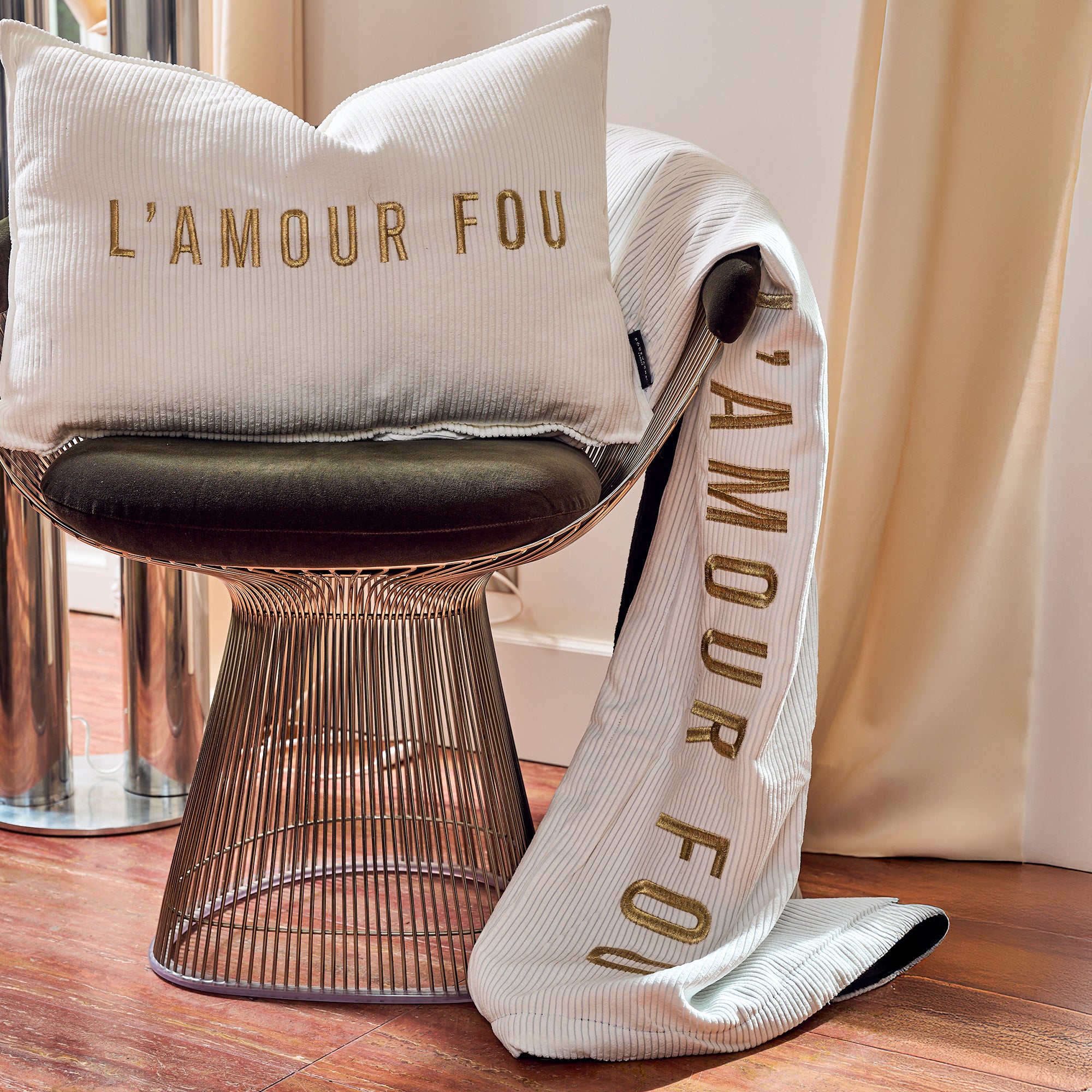 Plaid velours brodé Amour Fou