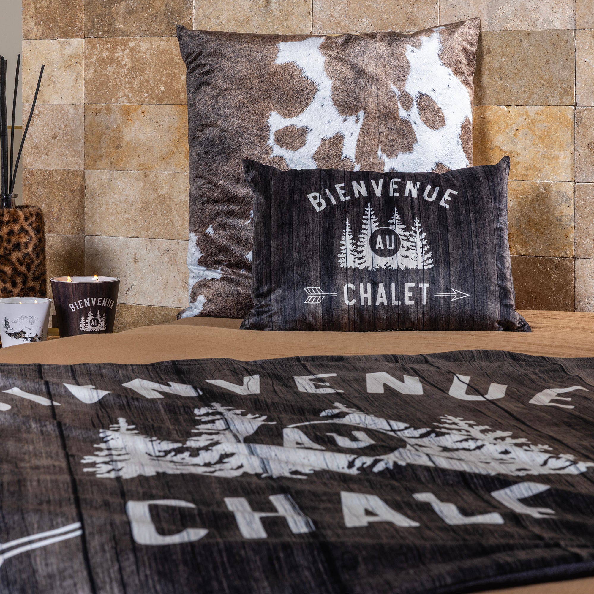 Pikes velvet cushion