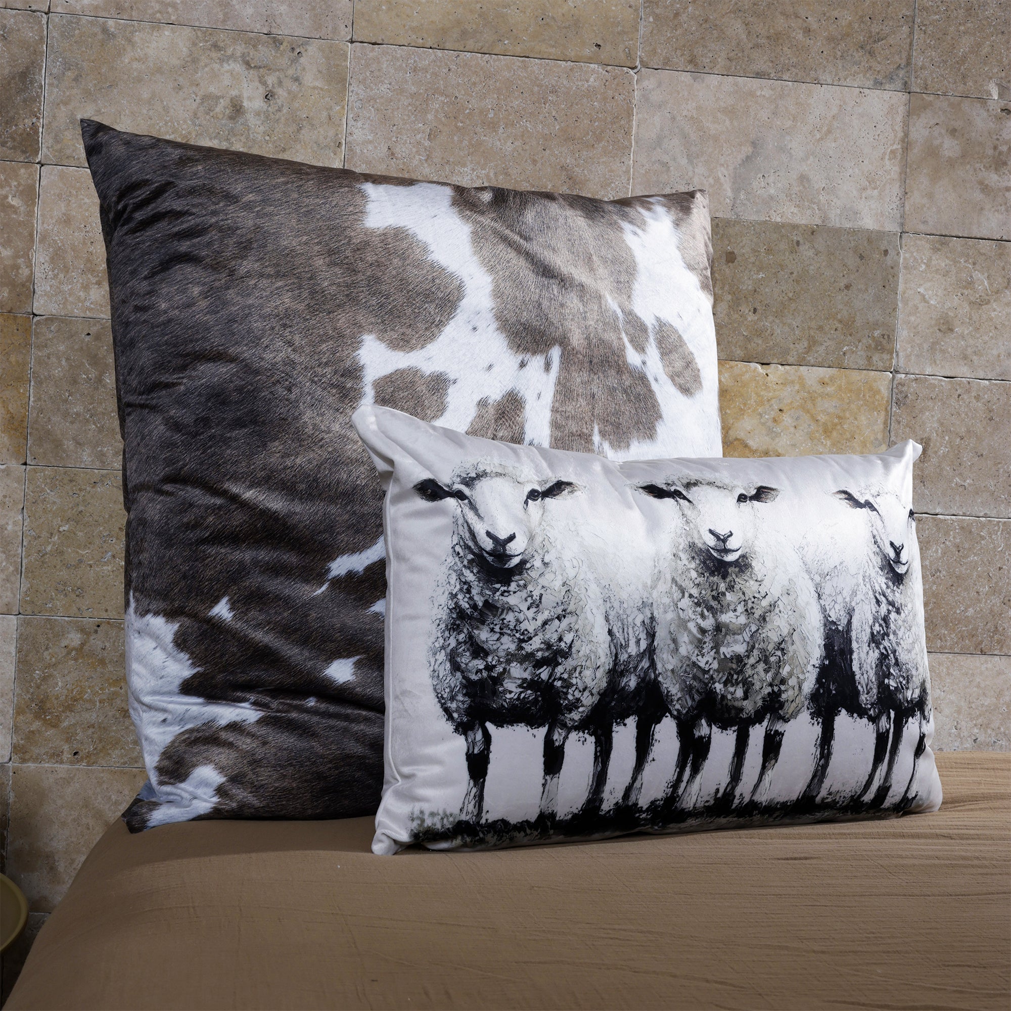 Pikes velvet cushion