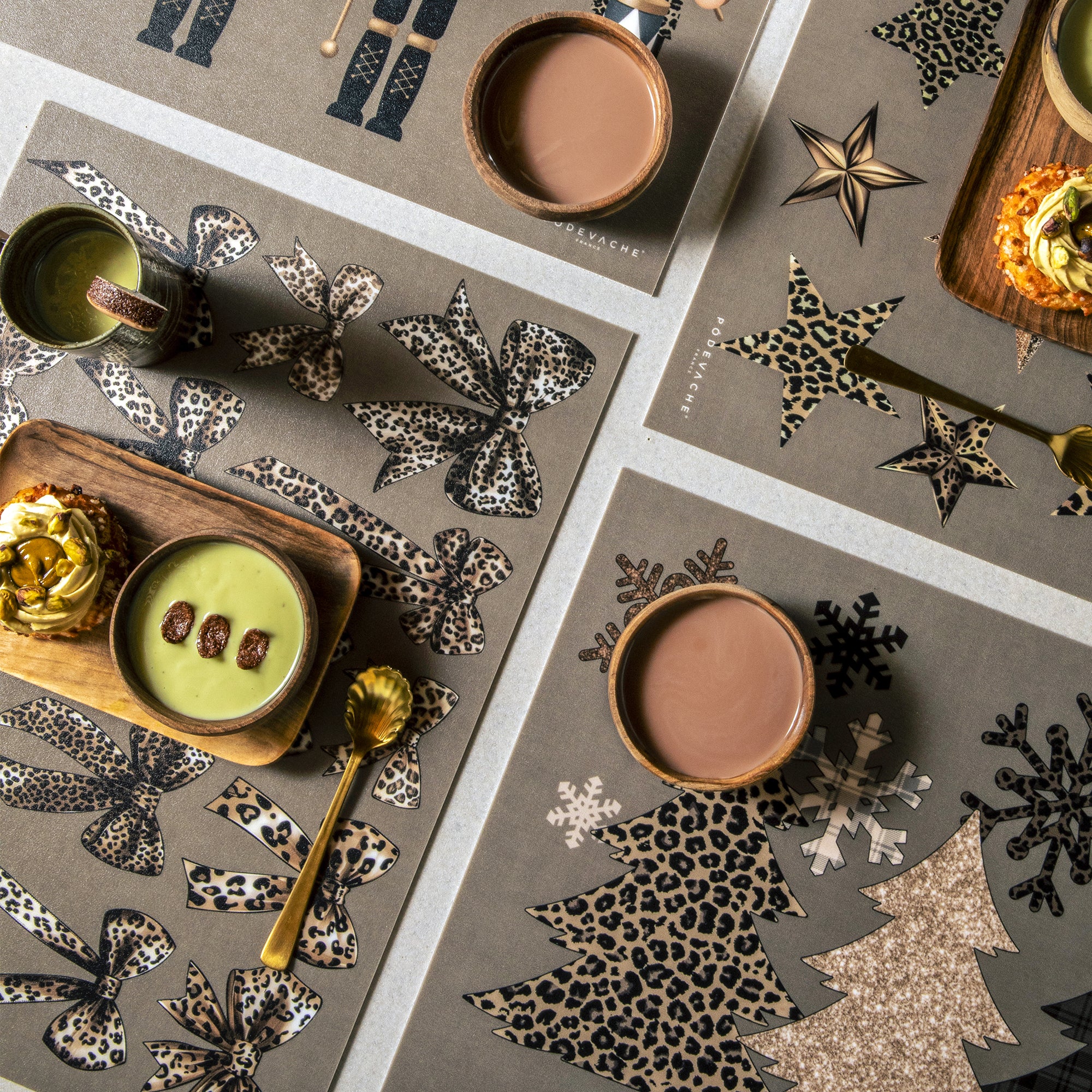 Set De Table Vinyle Noël Kraft Noeuds Léopard