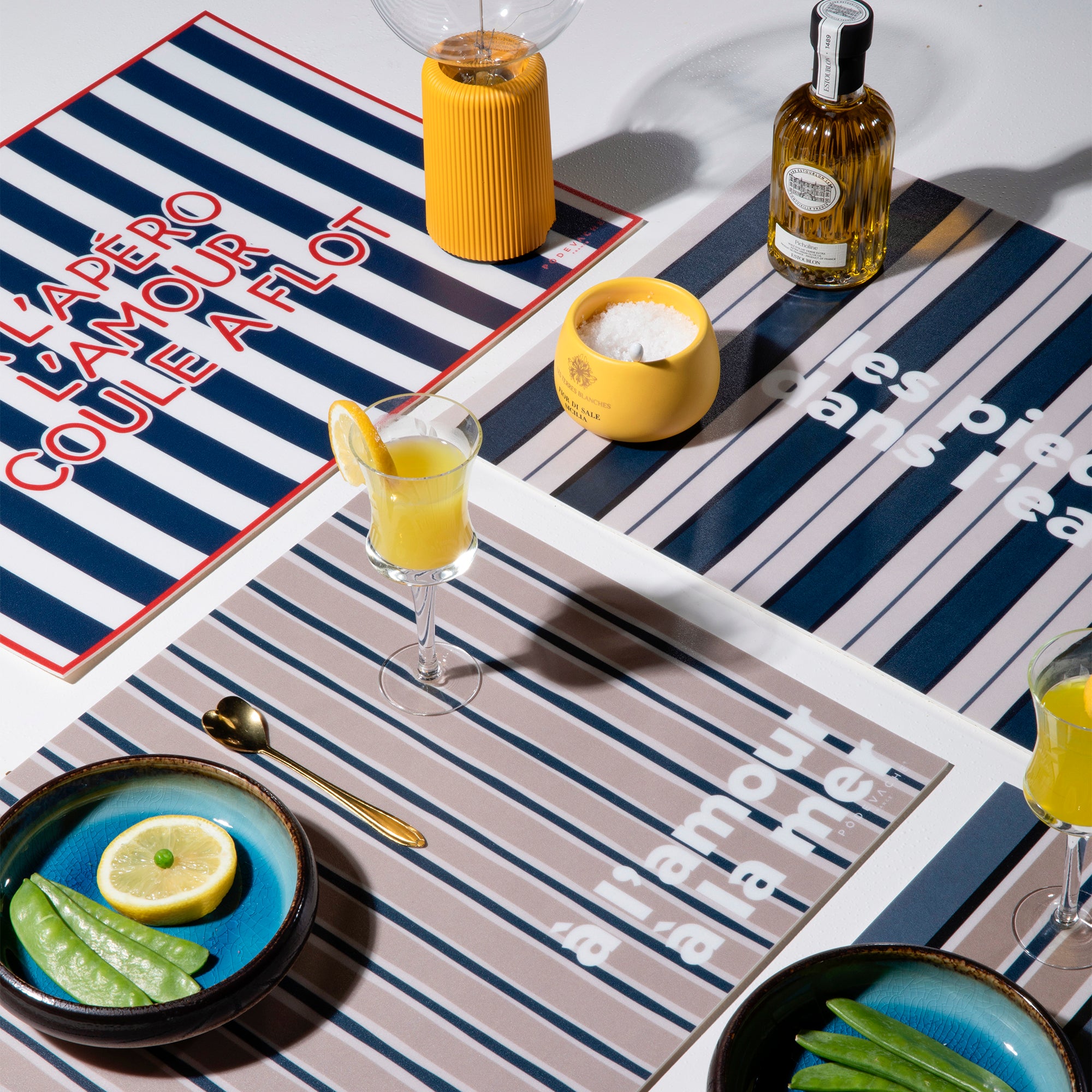 Set De Table Vinyle Amour à Flot