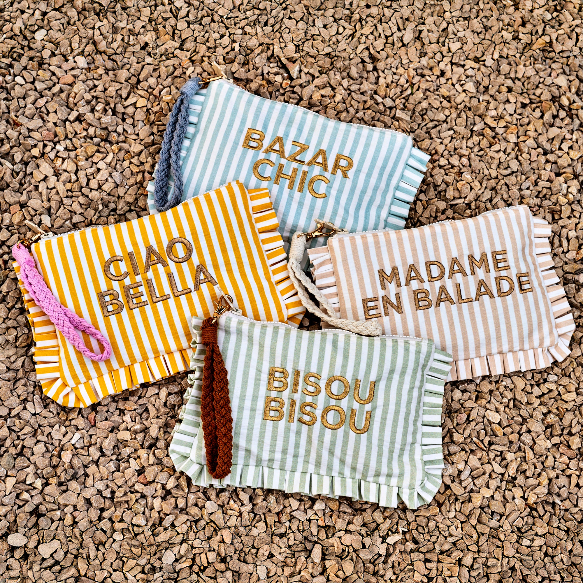 Pochette froufrou brodée Ciao Bella