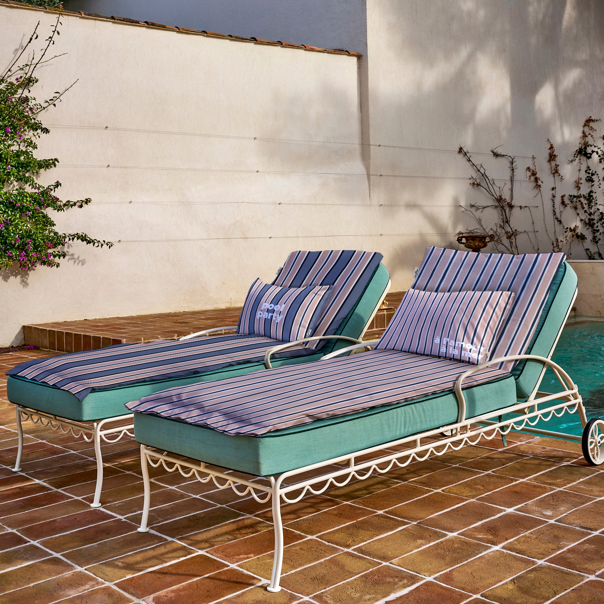 Matelas bain de soleil Stripe Pool Party