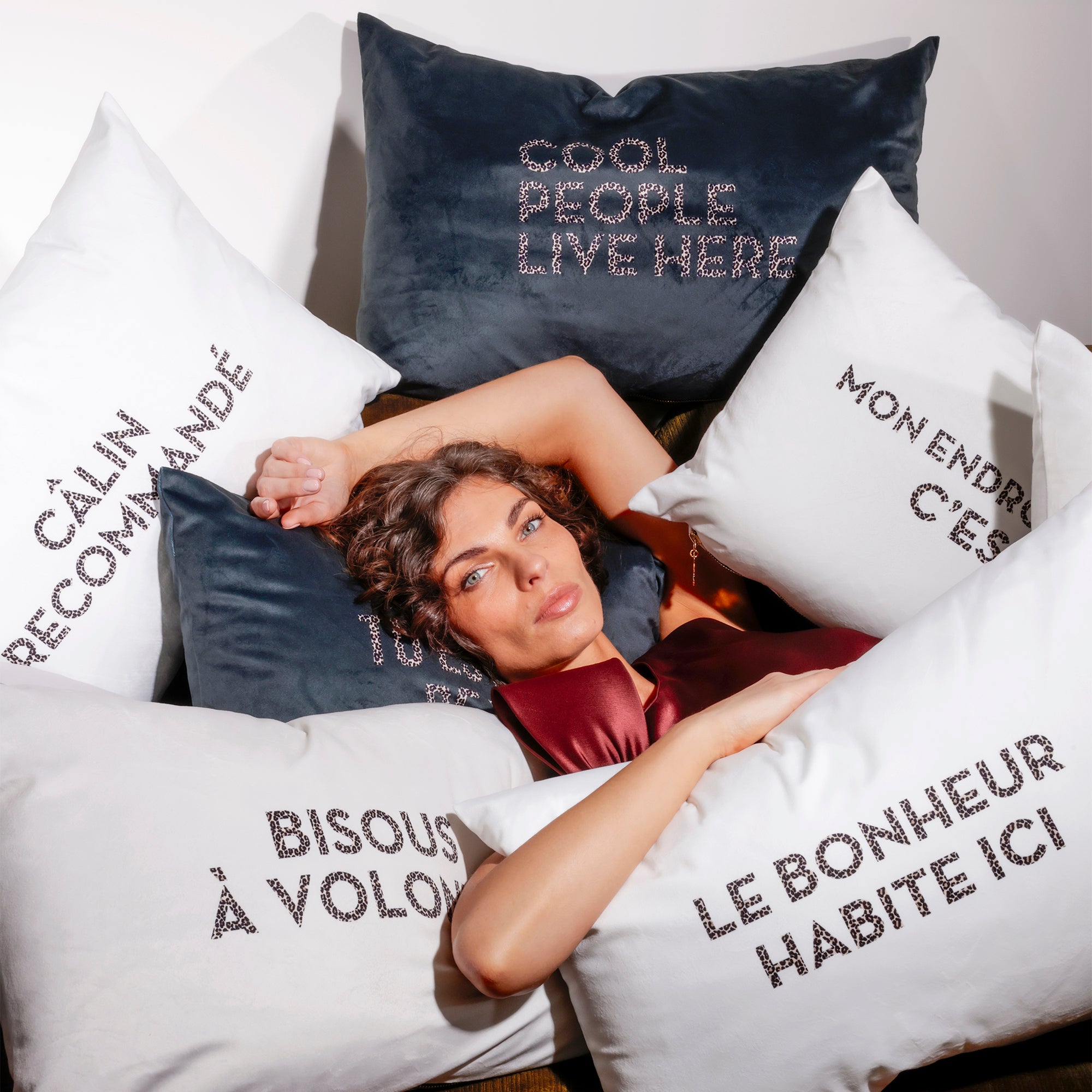 Coussin Velours Bisous à Volonté