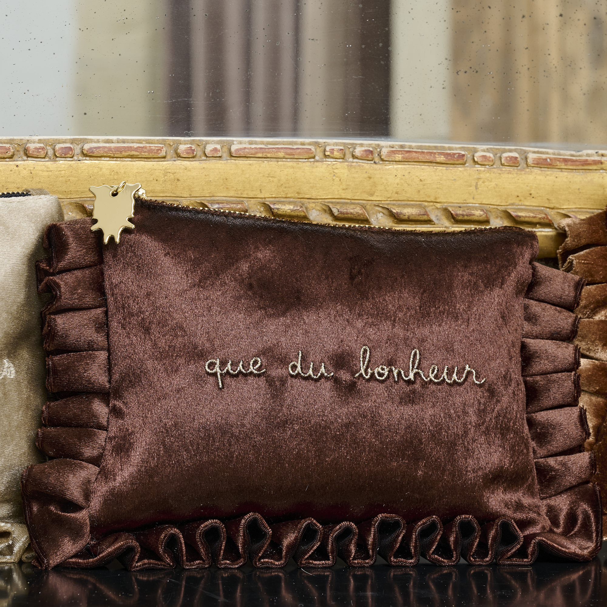 Pochette velours satiné brodé Cajamarca