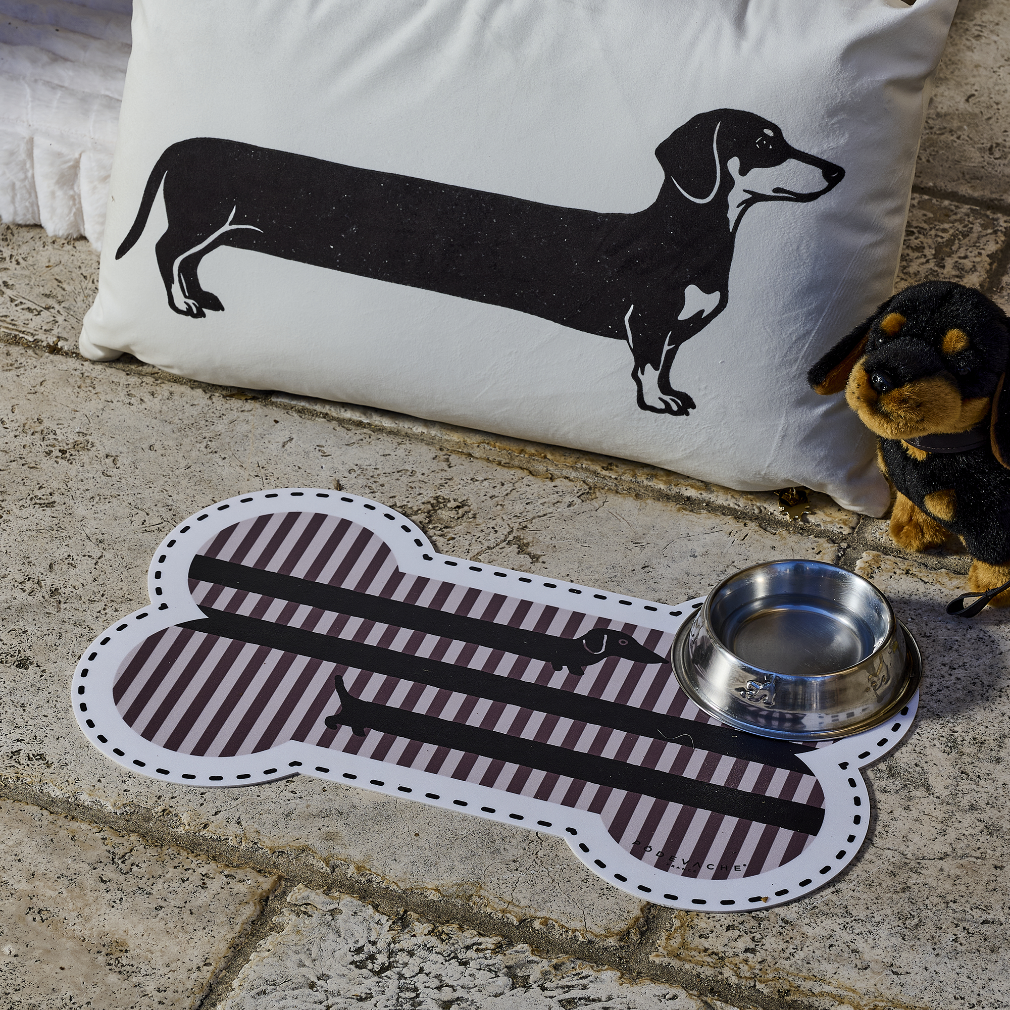 Tapis gamelle vinyle Long Teckel