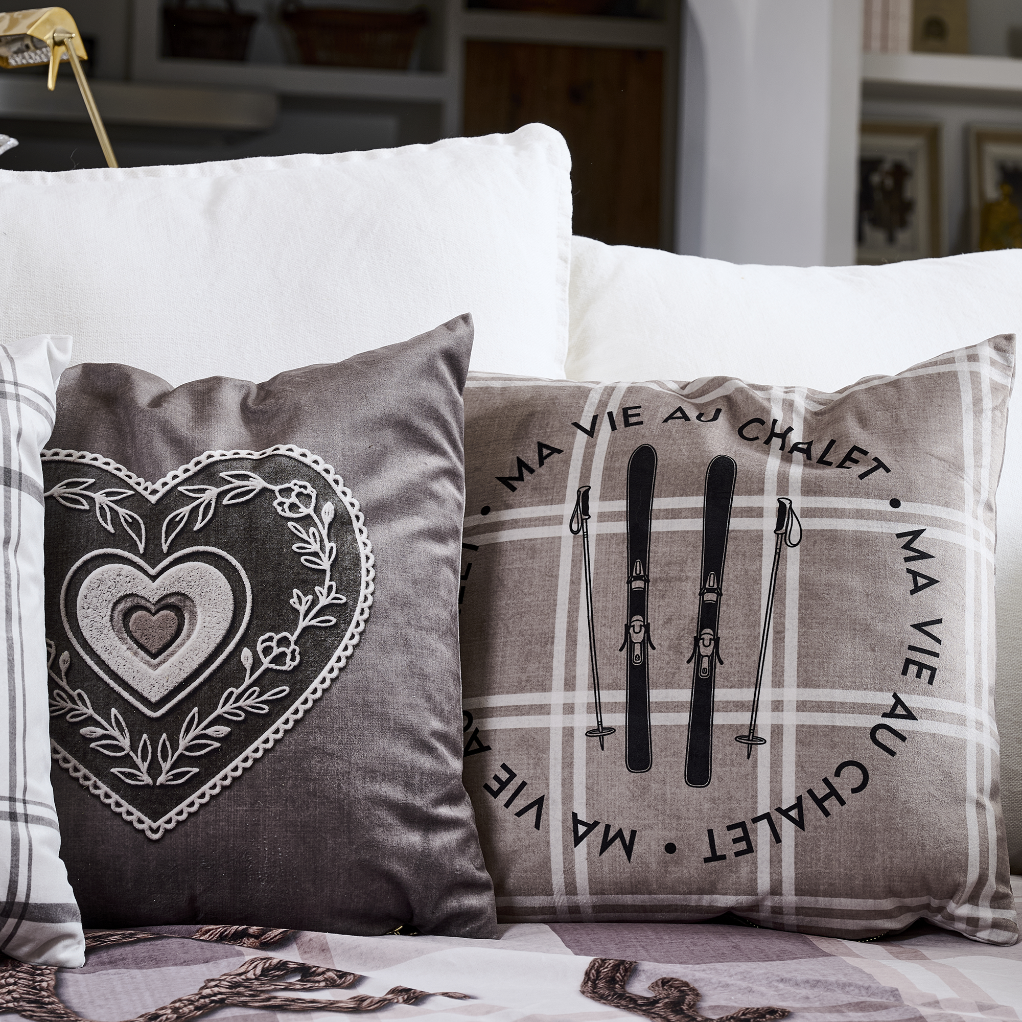 Coussin Velours Vie au Chalet