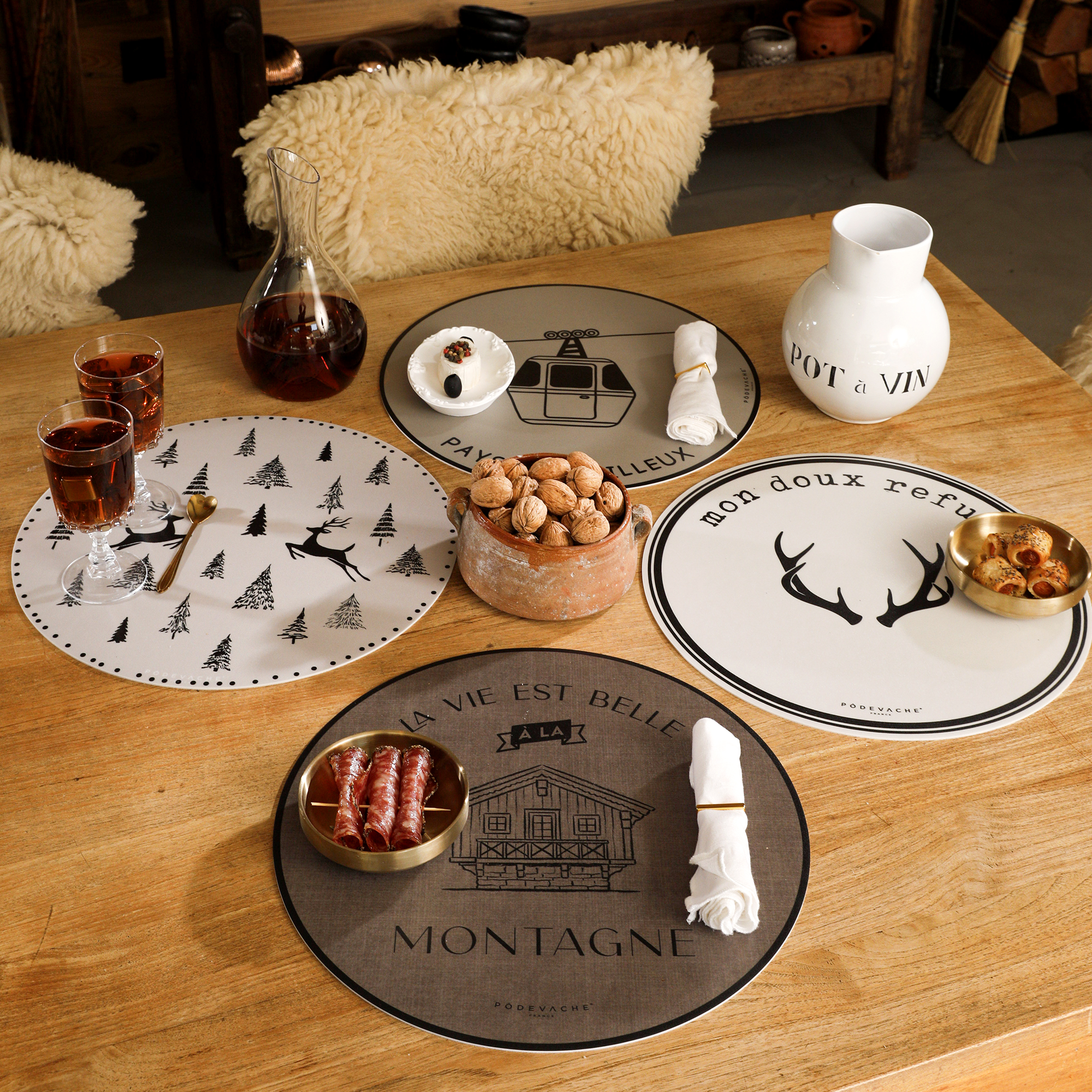 Hollis vinyl placemat