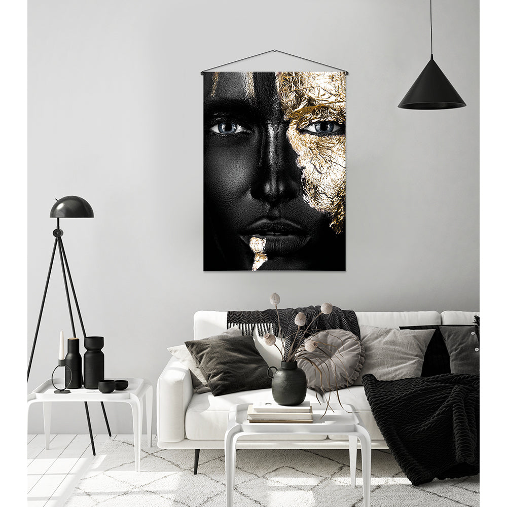 Okuta velvet kakemono