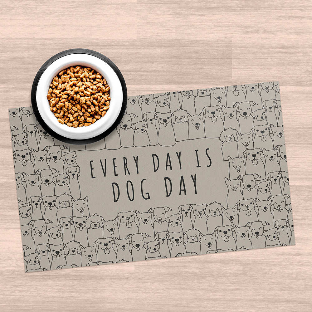 Dog Day vinyl bowl mat