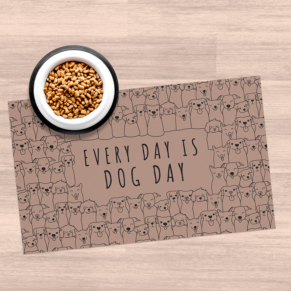 Dog Day vinyl bowl mat