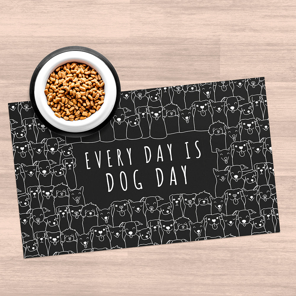 Dog Day vinyl bowl mat