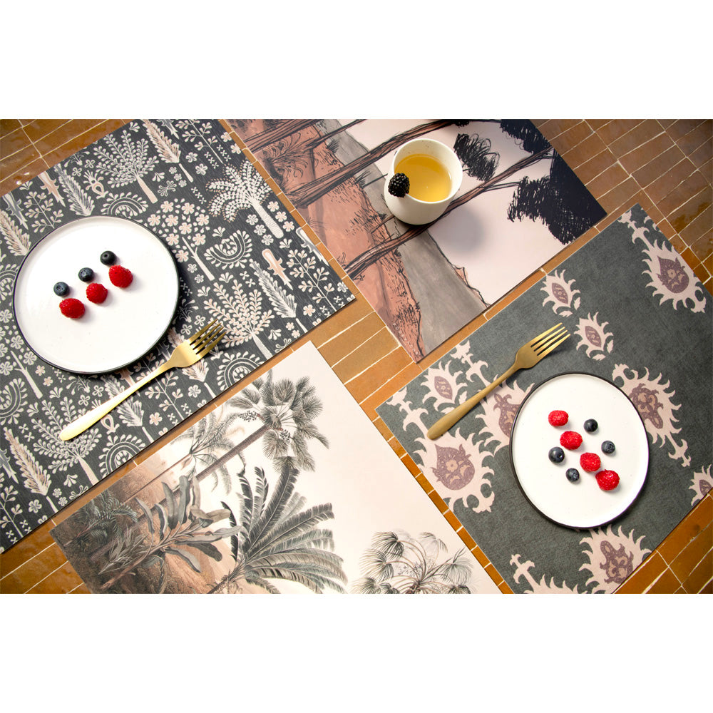 Daoura vinyl placemat