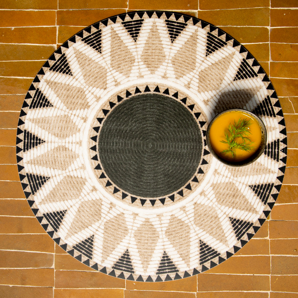 Bevala vinyl placemat