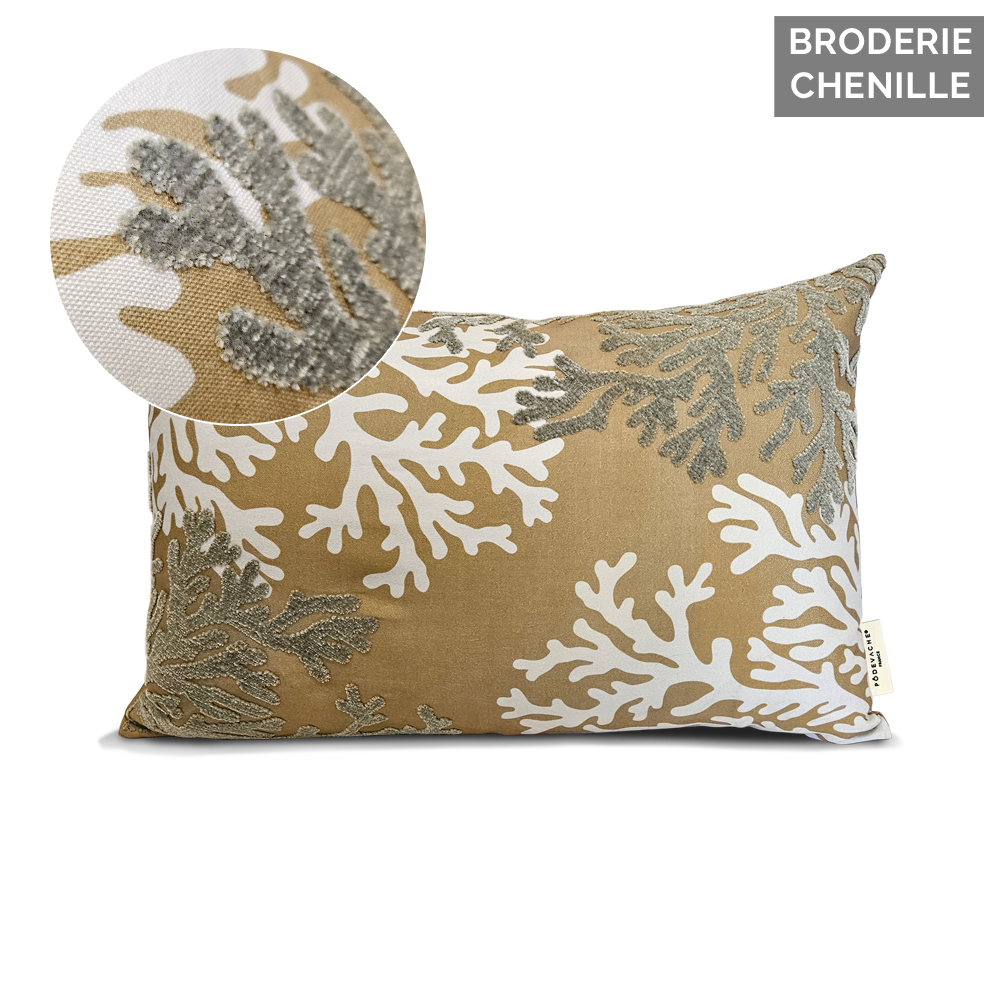 Coussin extérieur brodé Rika