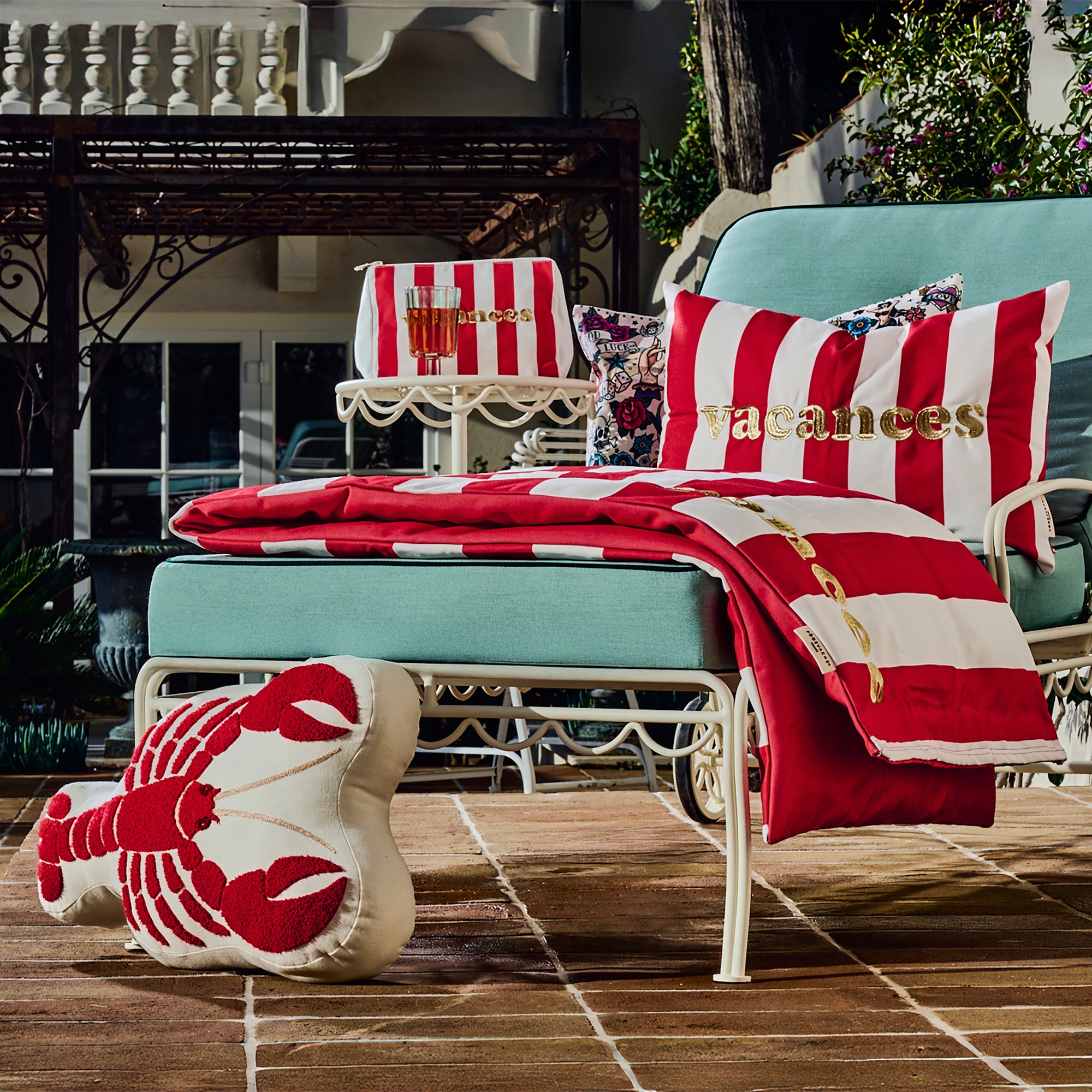 Coussin extérieur brodé Vacances