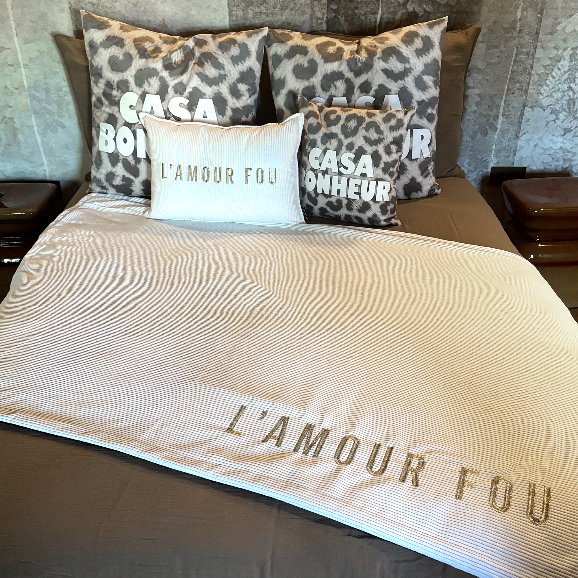 Plaid velours brodé Amour Fou