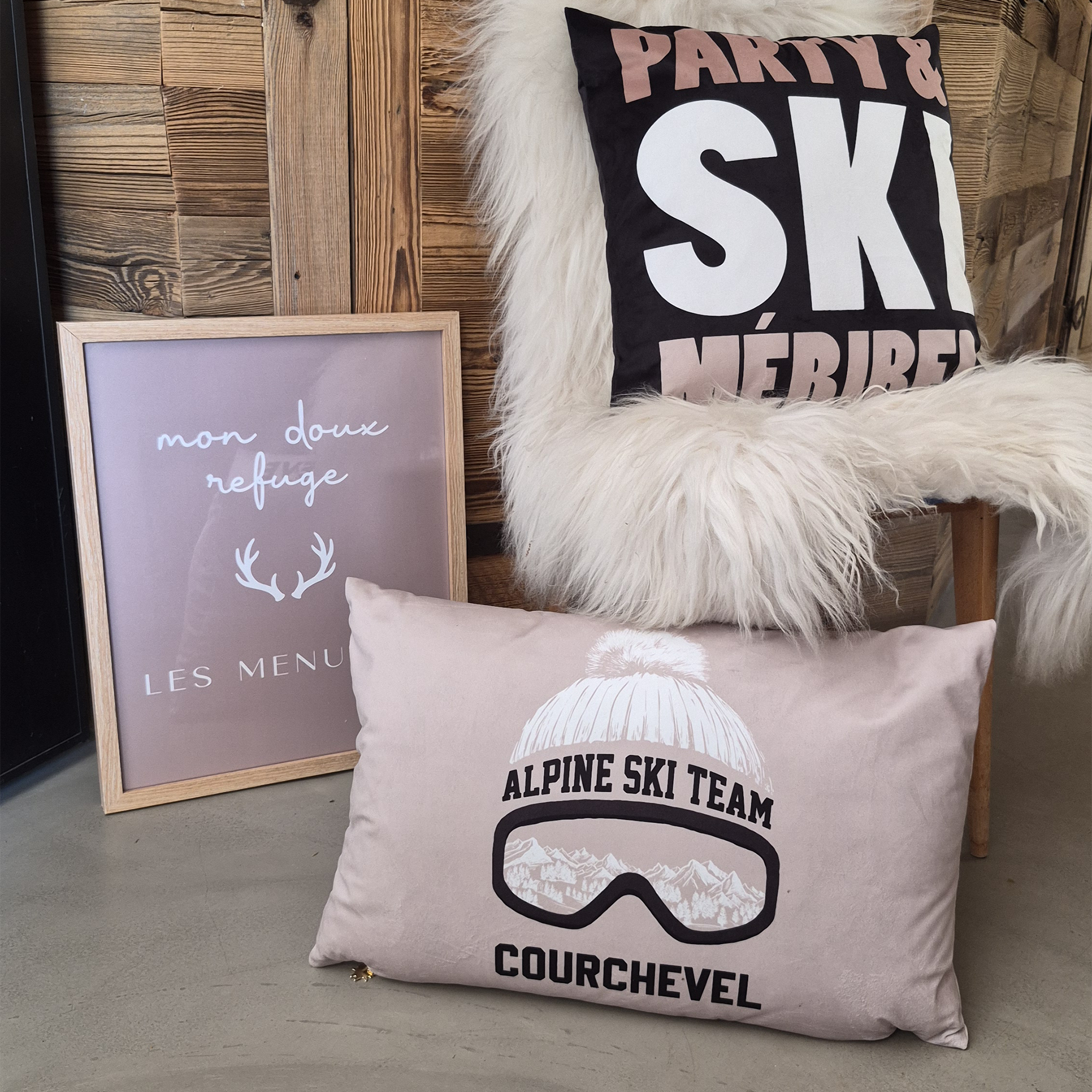 Coussin Velours Personnalisé Montagne Morzine Noir