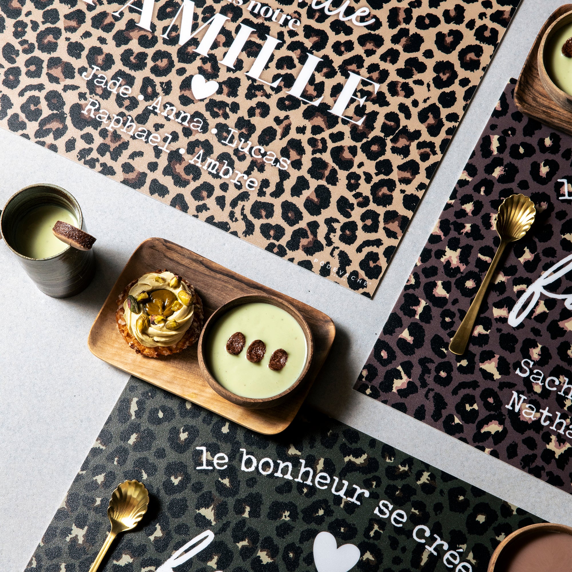 Set de table vinyle personnalisé Bienvenue Famille Beige