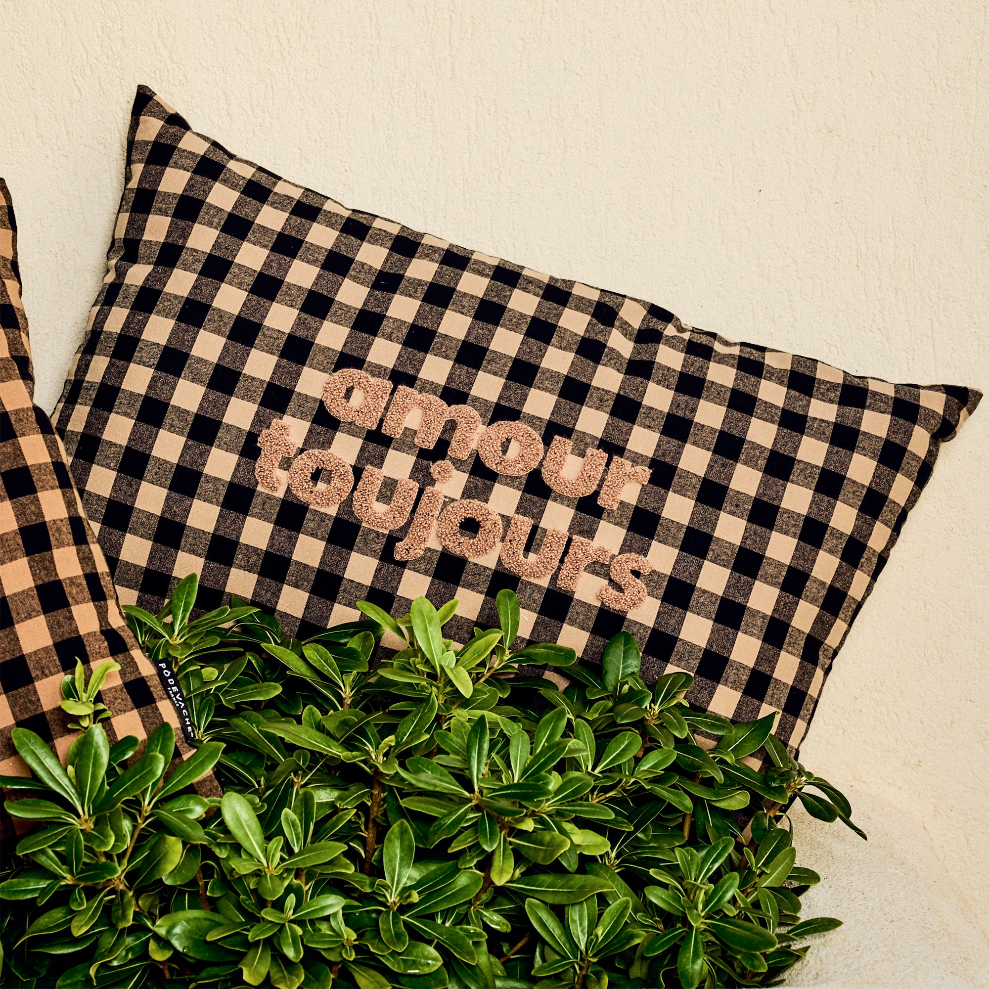 Coussin extérieur brodé Amour Toujours