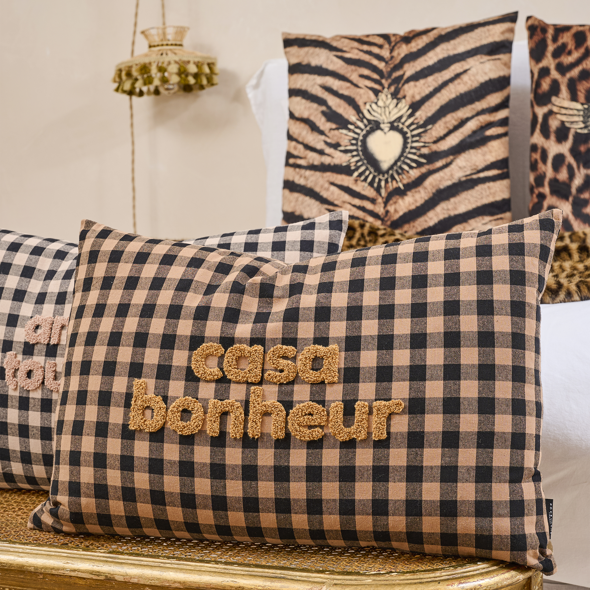 Coussin extérieur brodé Casa Bonheur