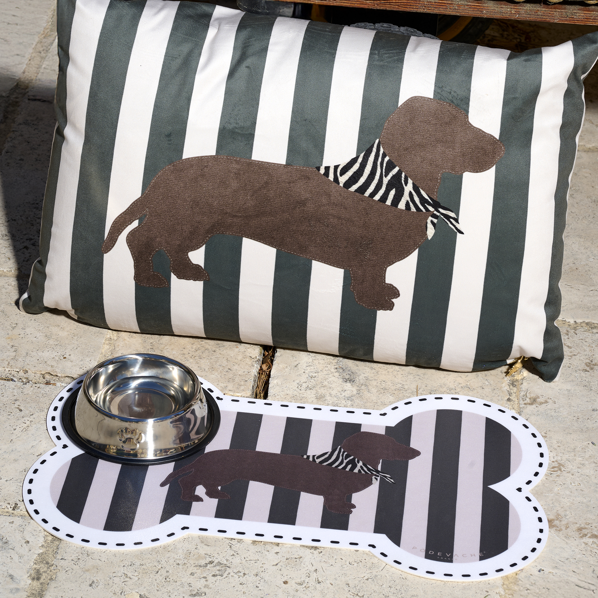 Tapis gamelle vinyle Stripes Teckel