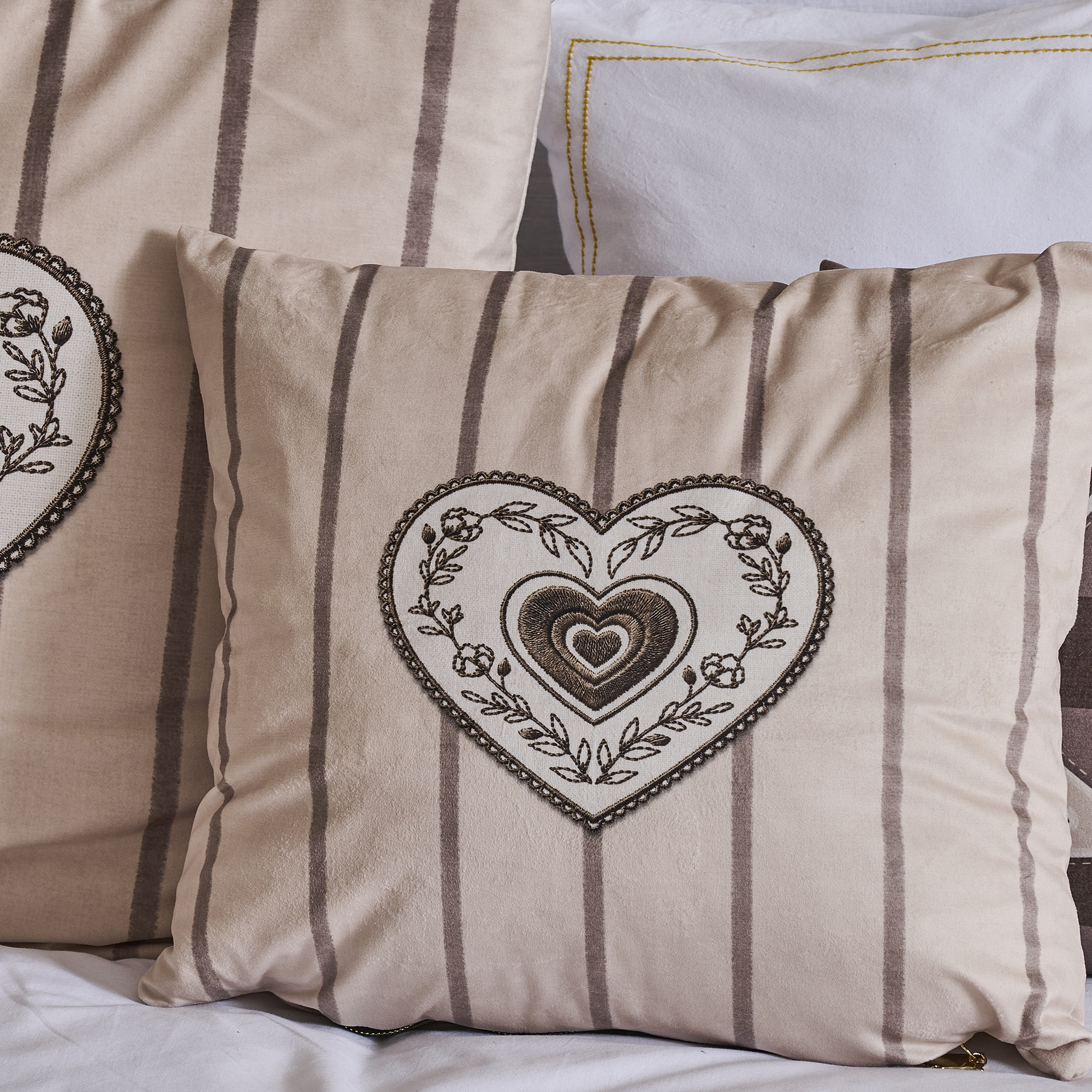 Coussin Velours Grossvenediger