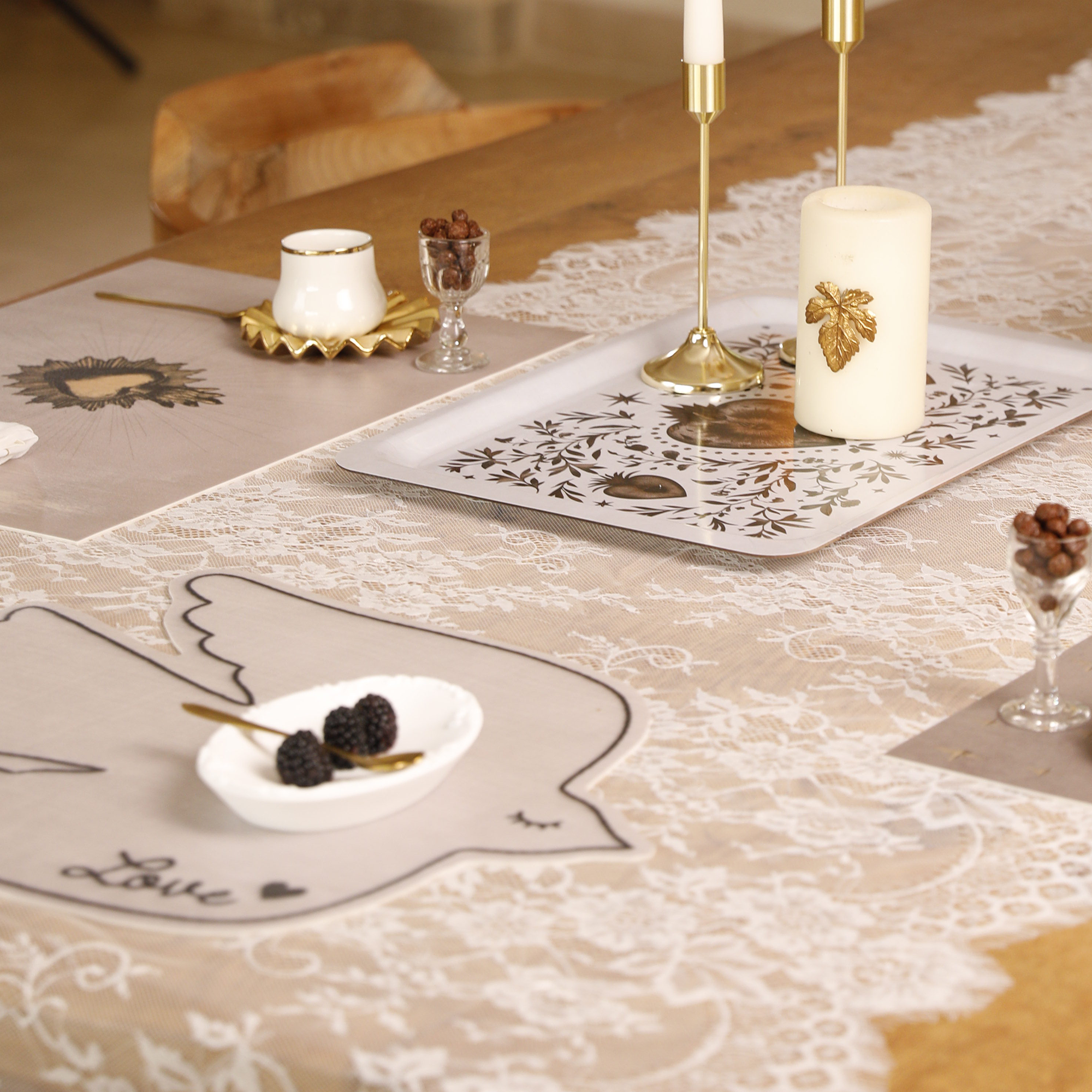 Gold Ex Voto vinyl placemat