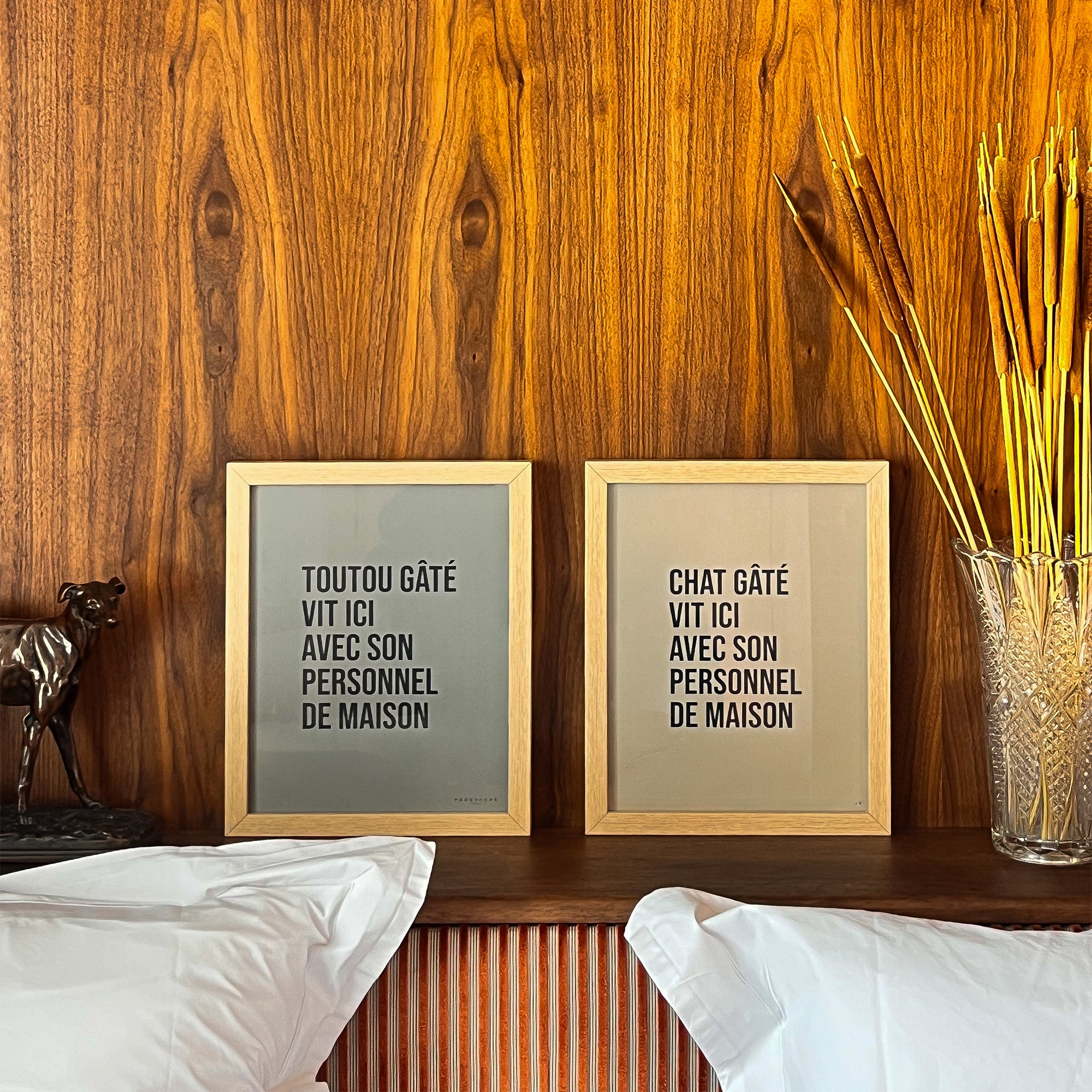 Affiche ou affiche encadrée Toutou