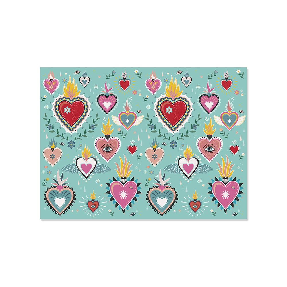 C’est l’accessoire parfait pour remettre au goût du jour votre coin repas ! Ce motif avec des coeurs colorés et un design original donnera du pep's à votre décoration de table !